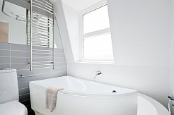 Besco Акриловая ванна Praktika 150x70 L – фотография-3