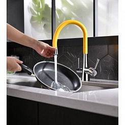 Lemark Смеситель Comfort LM3075C-Yellow для кухонной мойки – фотография-3