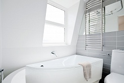 Besco Акриловая ванна Praktika 150x70 P – фотография-3