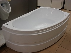 Bas Акриловая ванна Алегра 150 R – фотография-2